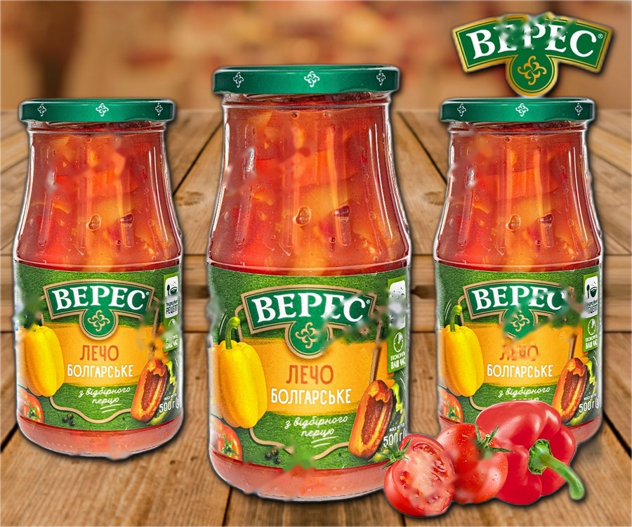 Delikates paprika with tomato sauce