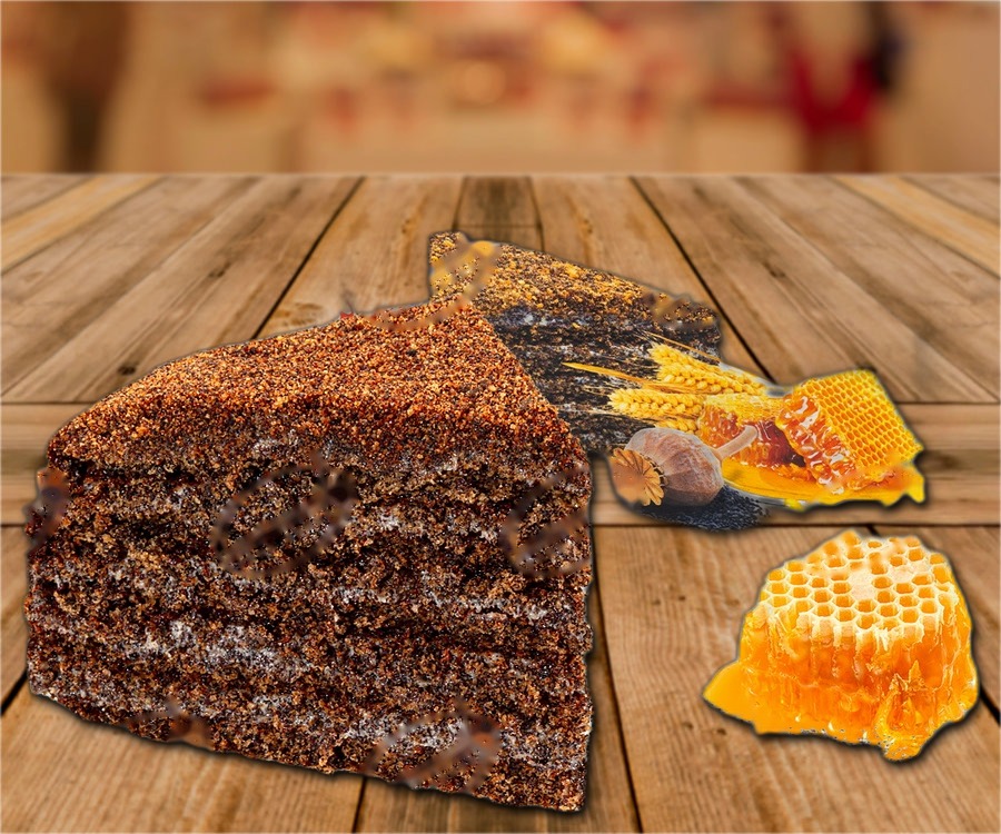 Honey cake ''Medovnik'', with poppy seeds