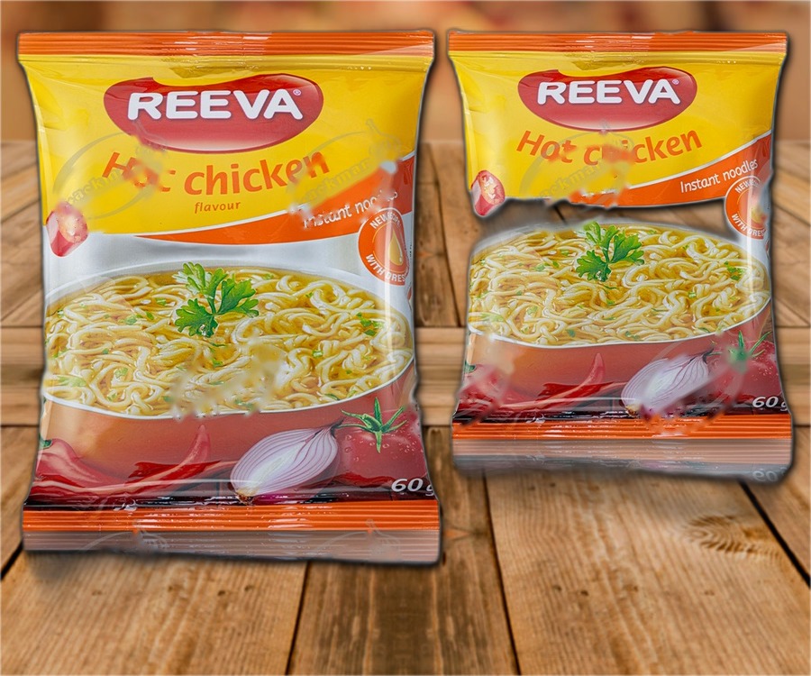 instant noodles with chicken flavour, hot