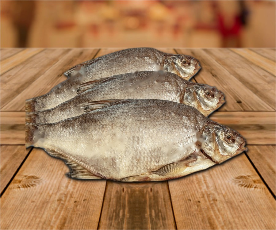 Bream (Abramis brama) salted and dried, quick-frozen, with head, gutted